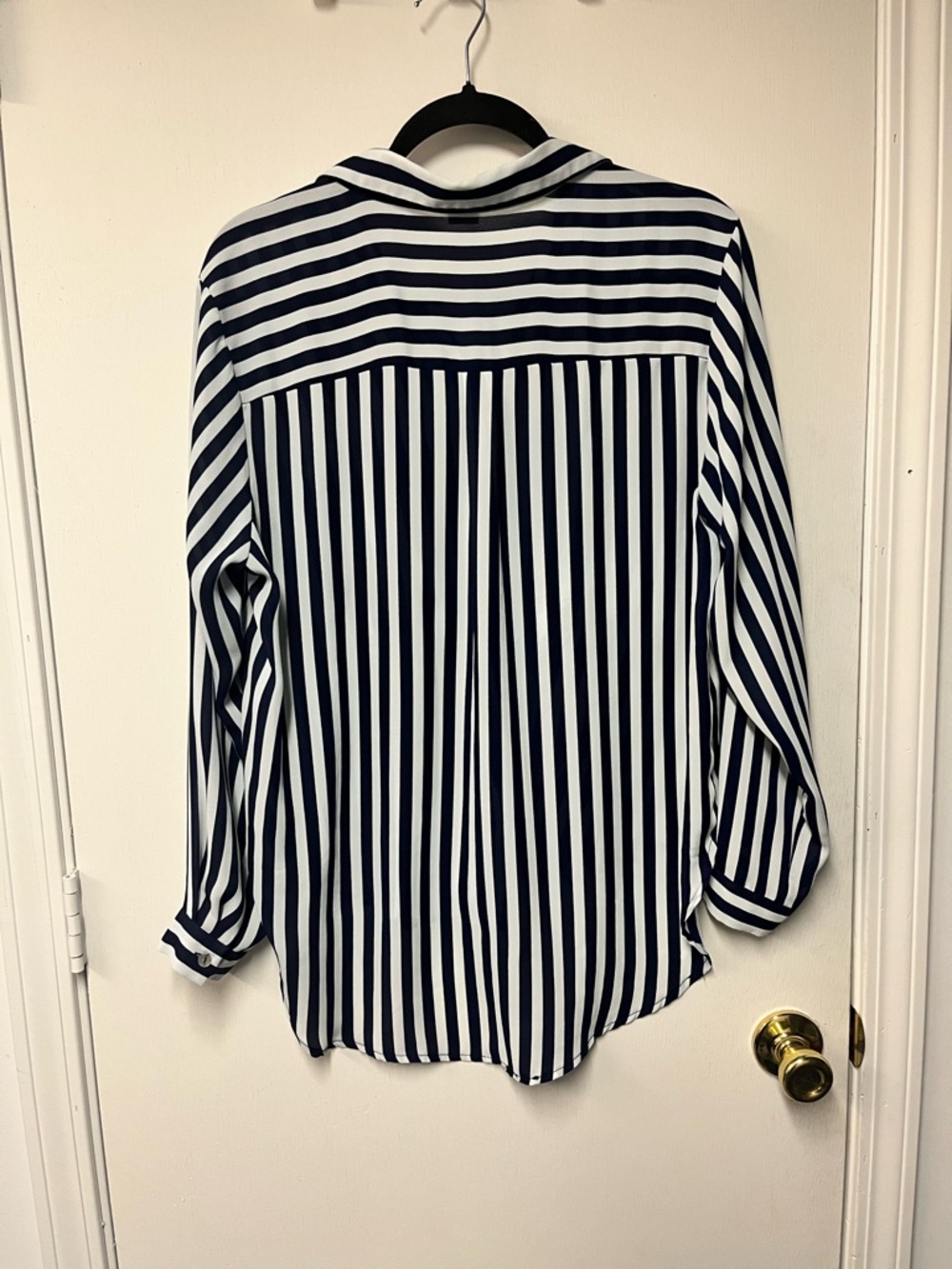 Sans Souci Navy White Striped Button Down Blouse Size Medium - Picture 4 of 4